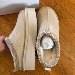 NEW Platform Slippers